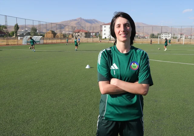 Hakkari Türk Kadın Futbolunu Sarsacak Müjdeyi Açıkladı