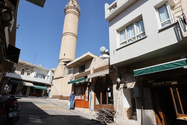 Mardinli Usta 5 Metrekarede Yarım Asırdır Ayakkabı Yapıyor