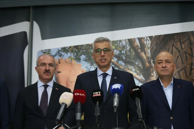 Sağlık Bakanı Çanakkale'de Sağlıkta Yerli Hamleleri Anlattı