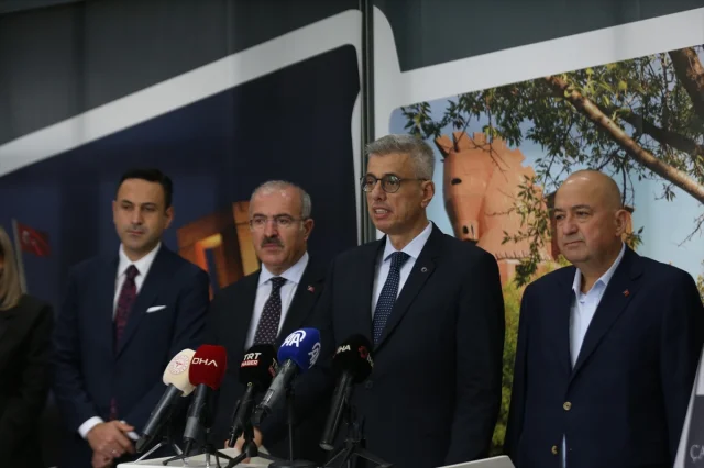 Sağlık Bakanı Çanakkale'de Sağlıkta Yerli Hamleleri Anlattı