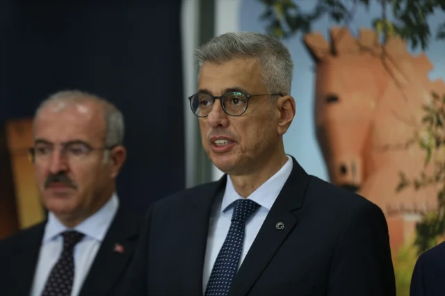 Sağlık Bakanı Çanakkale'de Sağlıkta Yerli Hamleleri Anlattı