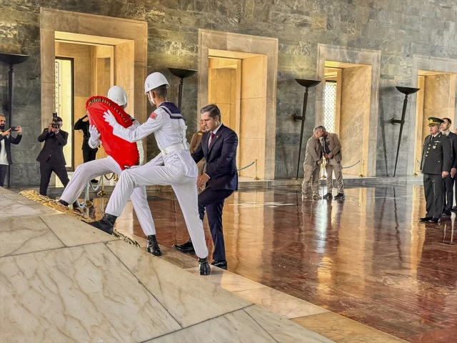 CHP Kurultayı Öncesi Anıtkabir'de Duygusal Anlar