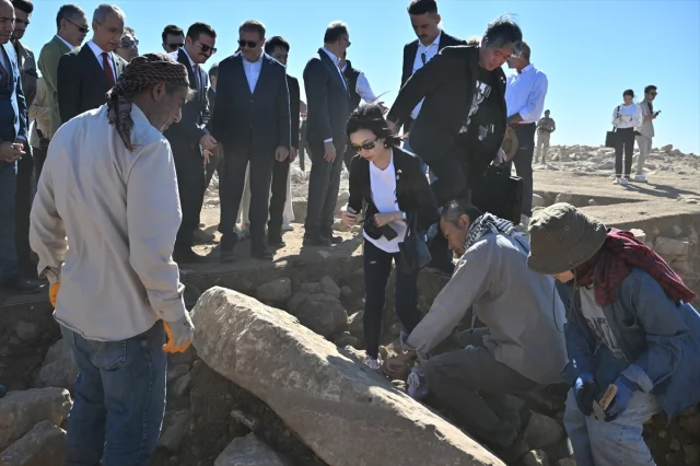 Japonya'nın Prensesi Akiko Şanlıurfa'da Arkeolojik Keşifte