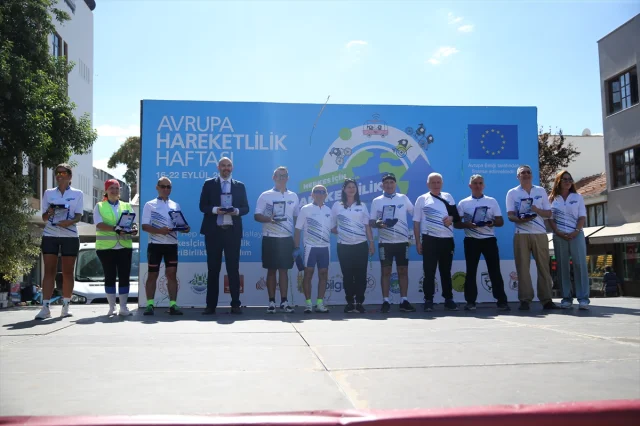 Edirne'de Hareketlilik Haftası Gösterişle Başladı: Binlerce Bisikletli Tek Yürek