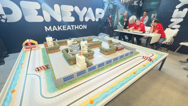 TEKNOFEST Heyecanla Devam Ediyor Akıllı Şehirler ve Ulaşımda...