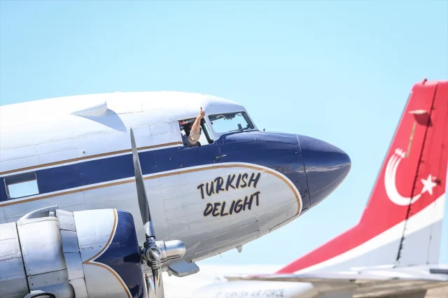 Eskişehir'in Gökyüzü Hız Kesmiyor: Sivrihisar Hava Gösterileri Coşkusuyla Başladı
