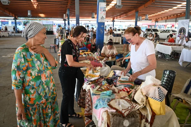 Adana'da Kadın Girişimcilerin Eserleri Fuarla Taçlandı