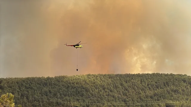 Antalya'da Orman Yangınları: Havadan ve Karadan Hız Kesmeden Müdahale Devam Ediyor