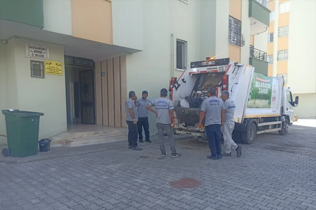 Adana'nın Göbeğinde Çöp Ev Skandalı