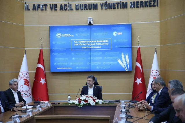 Bakan Yumaklı'nın Sakarya Ziyaretinde Tarım Geleceği İçin Önemli Vurgular