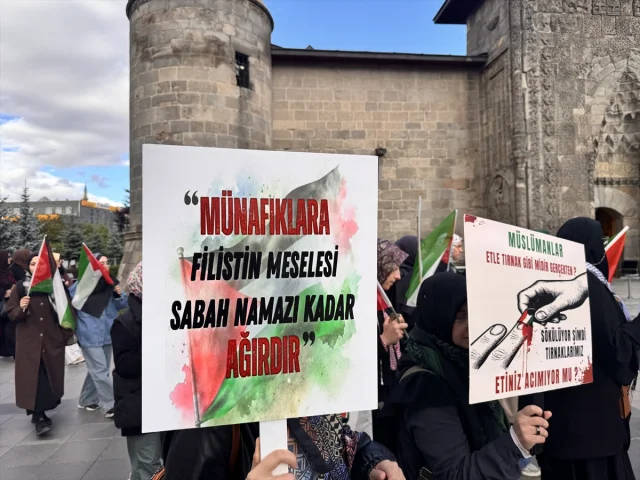 Erzurum'da Uzun Soluklu Protesto Yürüyüşü 97. Haftasına Girdi