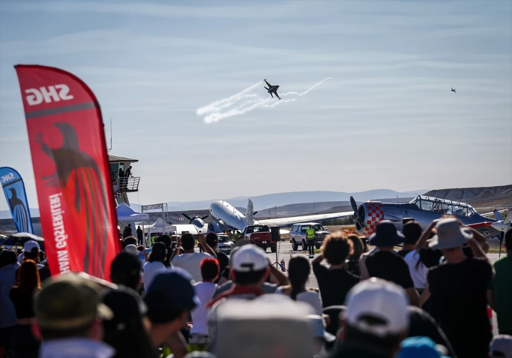 SOLOTÜRK'ün Nefes Kesen Uçuşları Sivrihisar'da Büyüledi