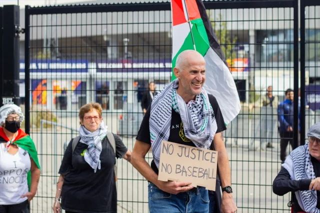 Rotterdam'daki Beyzbol Turnuvasında İsrail Protestoları Damga Vurdu