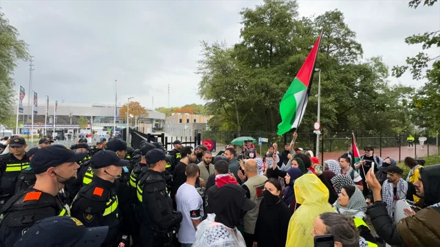 Rotterdam'daki Beyzbol Turnuvasında İsrail Protestoları Damga Vurdu
