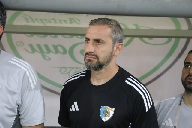 Adana Demirspor Evinde Erzurumspor'a Yenildi