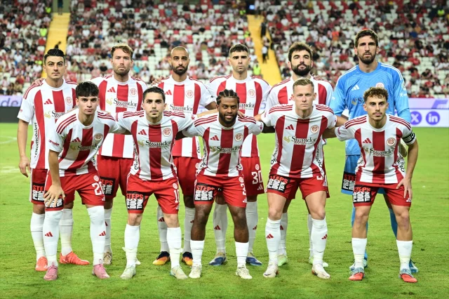 Trendyol Süper Lig'de Gol Yok: Antalyaspor ve Kayserispor İkinci Yarıya Umutlu Giriyor