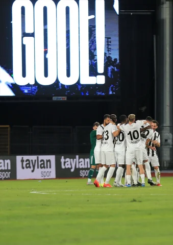 Manisa'da Gol Yağmuru: Esenler Erokspor Son Dakikada Galibiyeti Kaptı