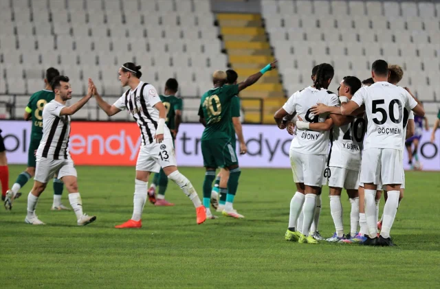 Manisa'da Gol Yağmuru: Esenler Erokspor Son Dakikada Galibiyeti Kaptı