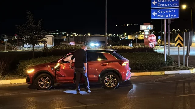 Sivas'ta Korkutan Kaza Motosiklet Sürücüsü Ağır Yaralandı