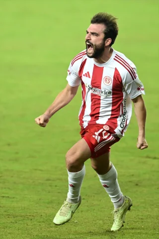 Trendyol Süper Lig'de Nefes Kesen Mücadele Tarihe Geçti