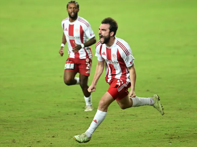 Trendyol Süper Lig'de Nefes Kesen Mücadele Tarihe Geçti