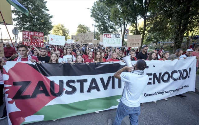 Bosna Hersek Sessiz Kalmıyor: İsrail'in Eylemlerine Karşı Büyük Protesto