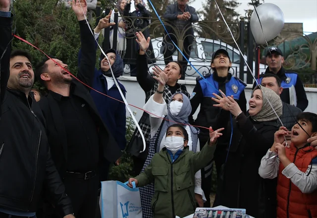 Minik Sıraç'ın Hayali Gerçek Oldu: Polislerle Balon Uçurdu
