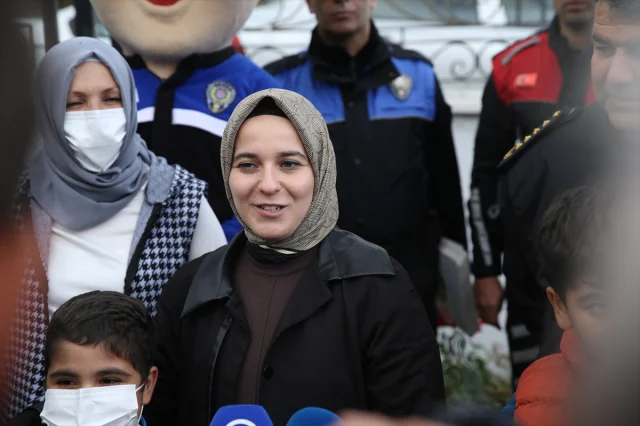 Minik Sıraç'ın Hayali Gerçek Oldu: Polislerle Balon Uçurdu