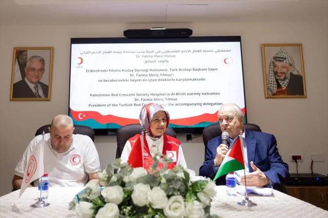 Türk Kızılay Gazzelilere Umut Oluyor