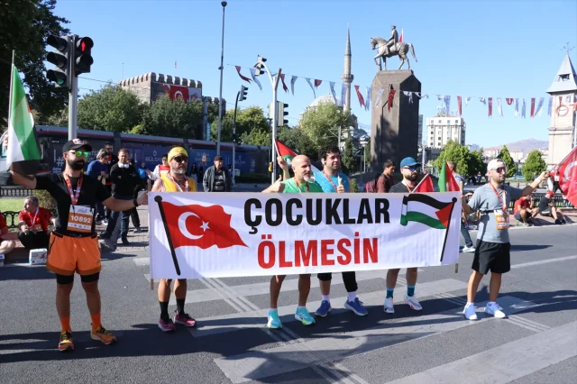 Kayseri Yarı Maratonunda Uluslararası Katılım ve Eğlence Dolu Anlar