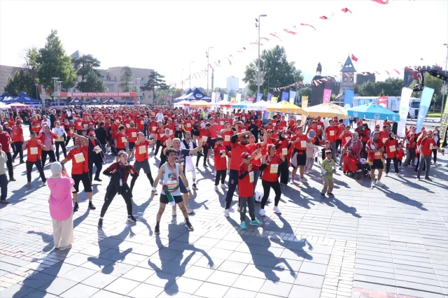 Kayseri Yarı Maratonunda Uluslararası Katılım ve Eğlence Dolu Anlar