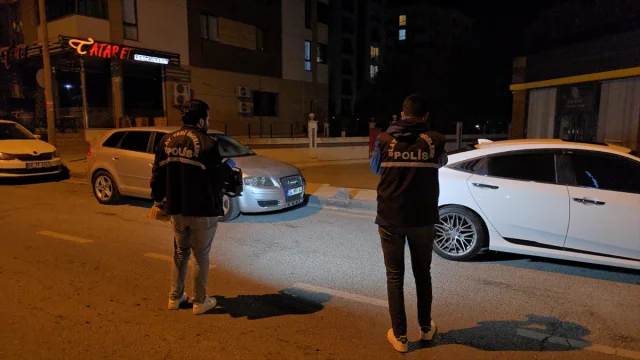Tekirdağ'da Sokak Ortasında Havaya Ateş Açan Sürücü Yakalandı