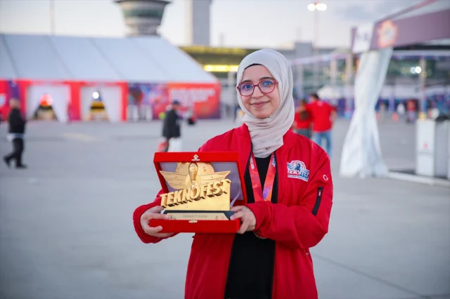 TEKNOFEST'te İstanbul Medipol Üniversitesi Fırtınası: Dockminds Ekibi Büyük Başarı Elde Etti