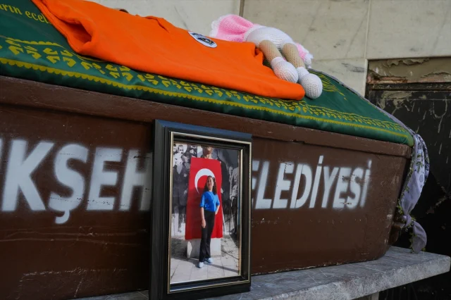 İzmir'de Küçük Kızın Hayatını Kaybetmesiyle Sonuçlanan Asans...