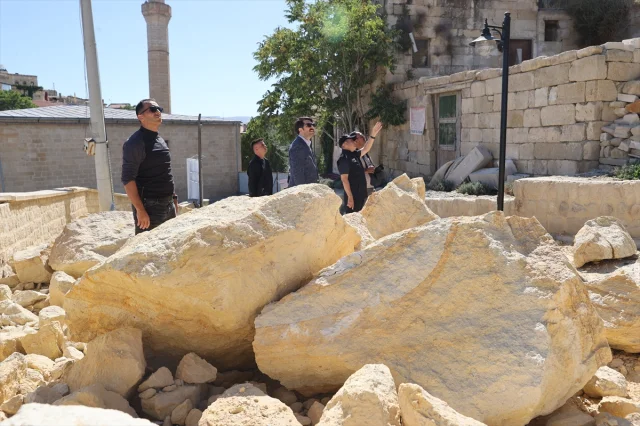 Kapadokya'da Kayalardan Kopan Parçalar Büyük Tehlike Yarattı