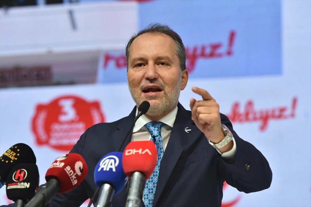 Fatih Erbakan'dan Türkiye ve Dünyaya Önemli Mesajlar