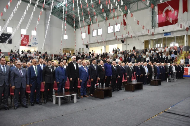 Fatih Erbakan'dan Türkiye ve Dünyaya Önemli Mesajlar