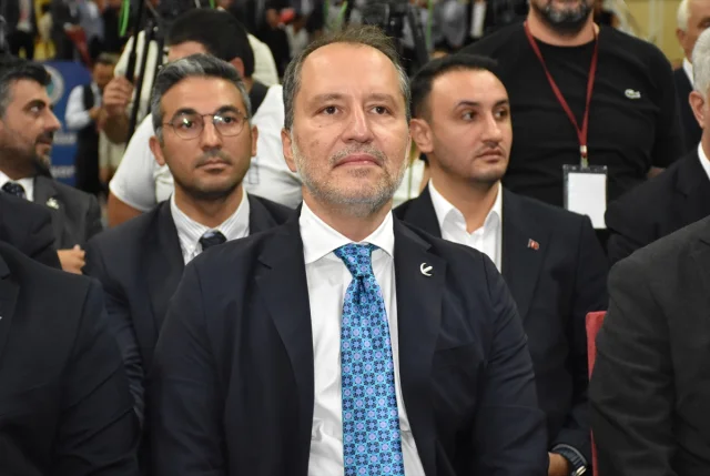 Fatih Erbakan'dan Türkiye ve Dünyaya Önemli Mesajlar