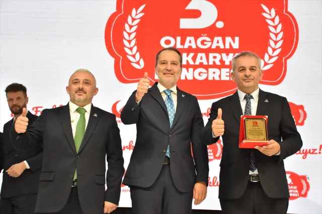 Fatih Erbakan'dan Türkiye ve Dünyaya Önemli Mesajlar