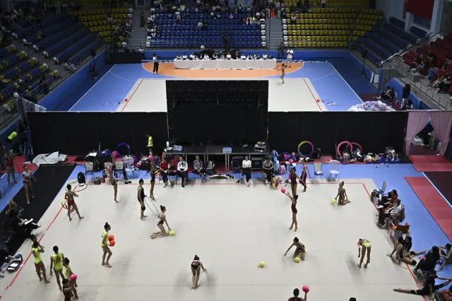 Ankara'daki Ritmik Cimnastik Turnuvası Nefes Kesti