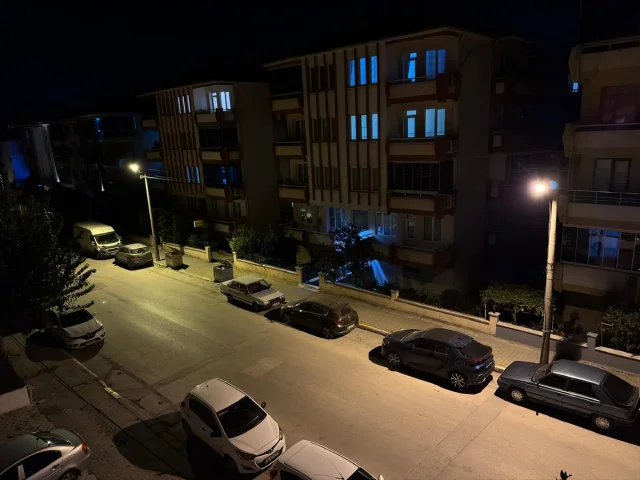 Balıkesir'de Gece Yarısı İle Gelen Sarsıntı Korkuttu