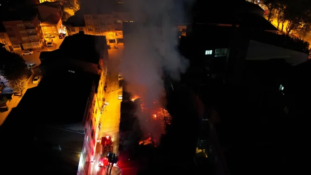 Bursa'da Yürekleri Ağza Getiren Yangın: İtfaiye Mücadelesi Kazandı