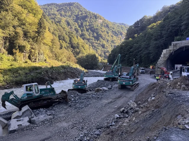 Bakanlardan Ayder Çıkarması: Yol Çalışmalarında Son Durum