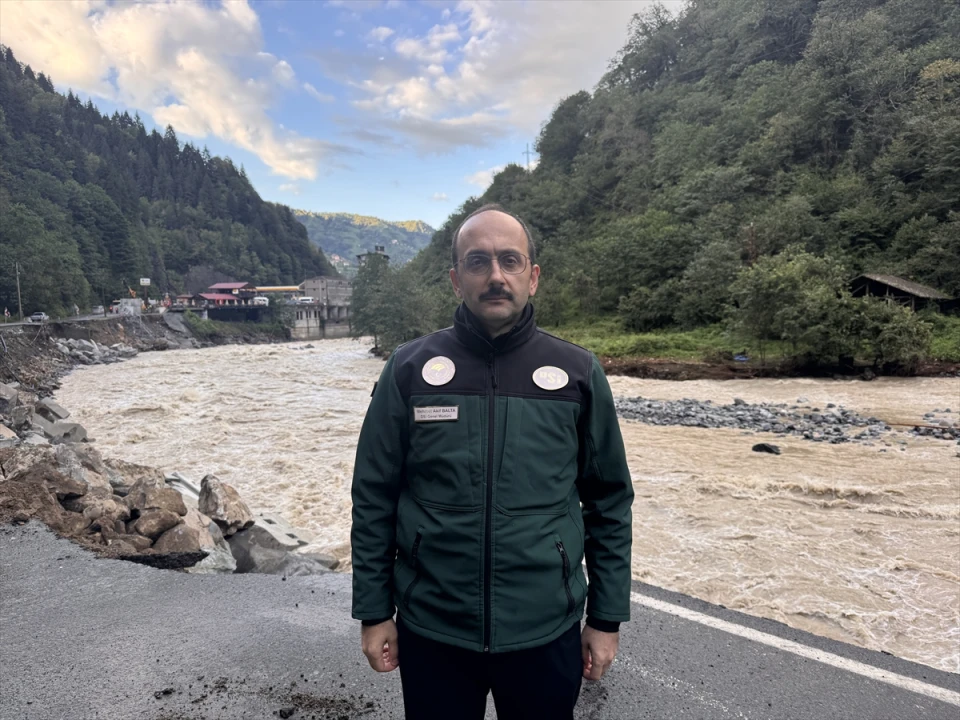 Rize'de Taşkınlara Karşı Kritik Uyarılar: Su Seviyesi Hâlâ Tehlikede