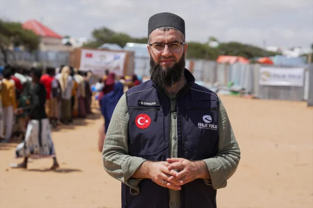 Somali'de Yardım Eli Uzatan Kahraman: İyilik Yolu Derneği 850 Bin Kişiye Umut Oldu
