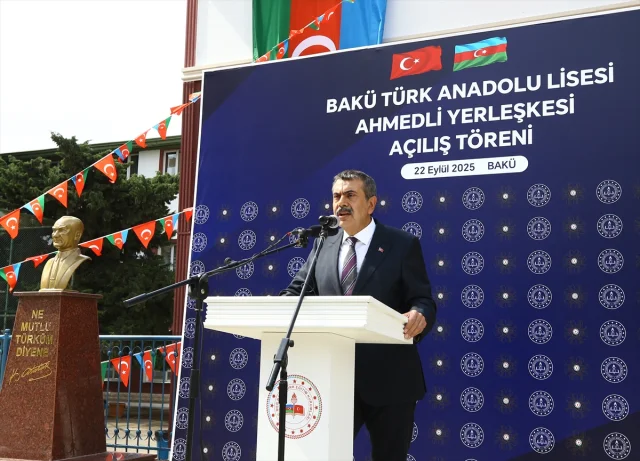 Bakü Türk Anadolu Lisesi'nin Yeni Yerleşkesi Büyük Bir Coşkuyla Açıldı