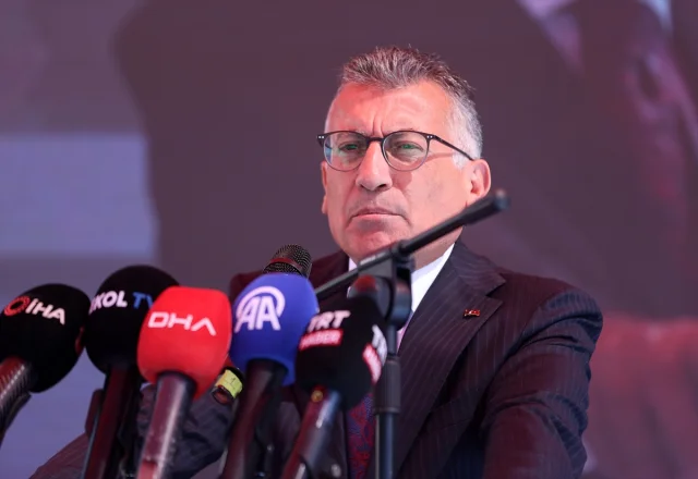 Bakan Yumaklı'nın Sürpriz Sözleri Sivas'ta Yankılandı - Geleceğimizin Teminatı: Çocuklar ve Doğa