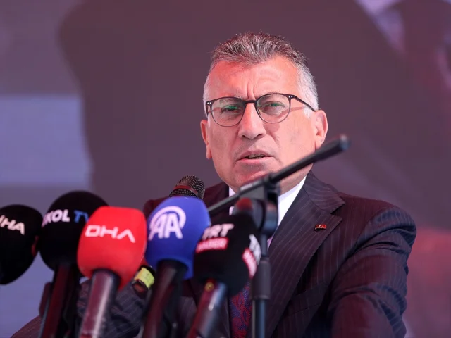 Bakan Yumaklı'nın Sürpriz Sözleri Sivas'ta Yankılandı - Geleceğimizin Teminatı: Çocuklar ve Doğa