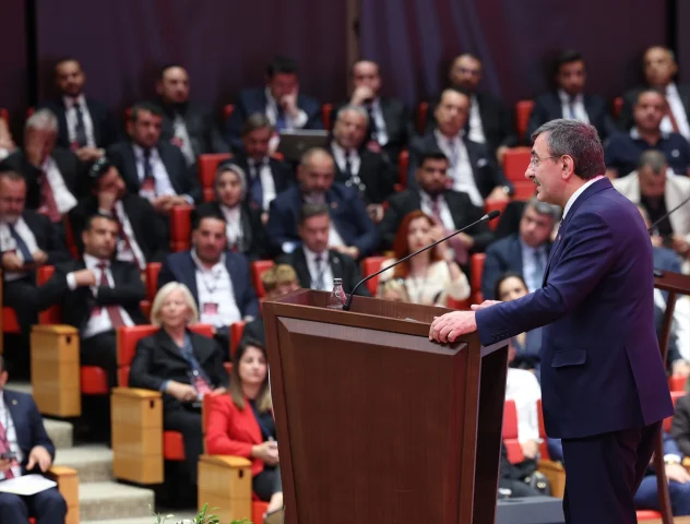 Cumhurbaşkanı Yardımcısı Yılmaz Uluslararası Rekabeti Değerlendirdi