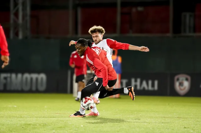 Gaziantep FK ve Samsunspor Mücadelesi İçin Geri Sayım Başladı